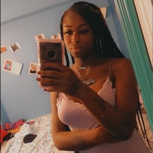 Meet your Posher, Laniee